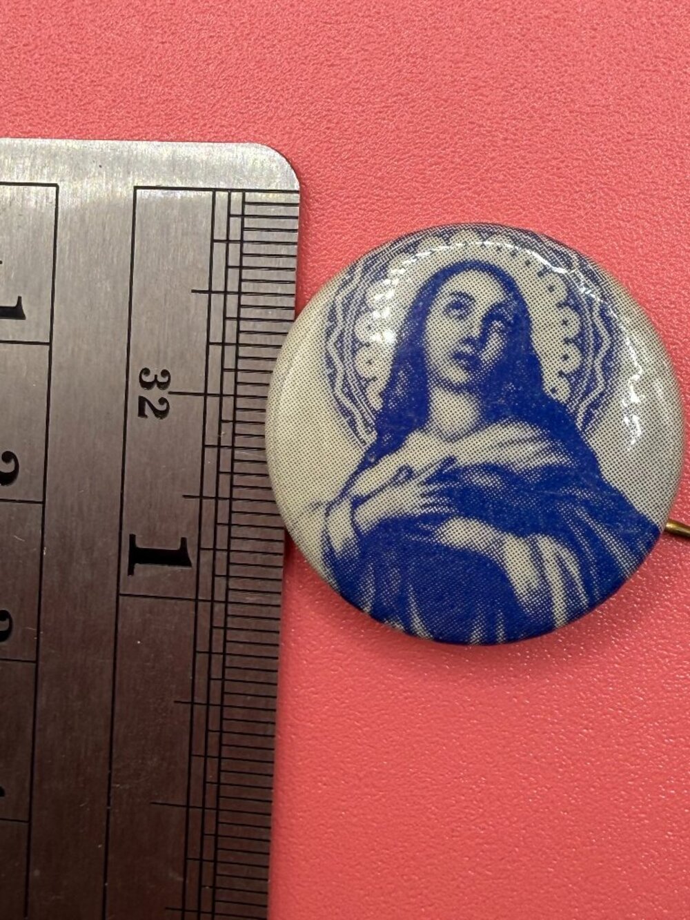 Vintage Virgin Mary Religious Pin Brooch Pinback - Picture 7 of 10